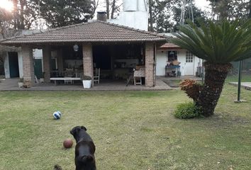 Casa en  Los Hornos, Partido De La Plata
