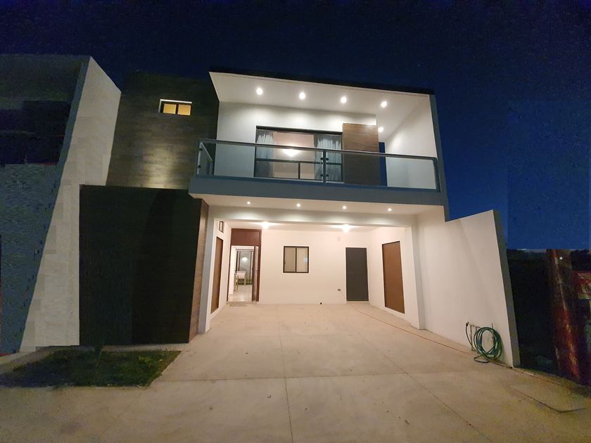 venta Casa en Villas del Renacimiento, Torreón (MX22-NG9905)