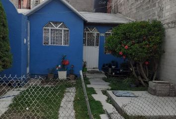 Casa en  Avenida Valle De Los Aztecas 95-109, Valle De Aragón, Fracc Fuentes De Aragón, Ecatepec De Morelos, México, 55210, Mex