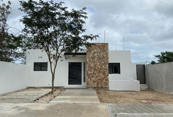 Casa en condominio en  Pueblo Conkal, Conkal