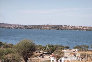 Lote de Terreno en  Pueblo Cajititlán, Tlajomulco De Zúñiga