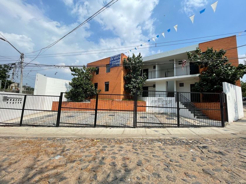 venta Departamento en Nueva España, Guadalajara, Guadalajara, Jalisco  (EB-KT2964s)