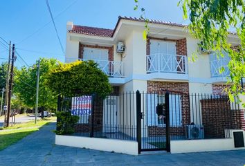 Casa en  Garzón 392, Monte Grande, Esteban Echeverría, B1842, Buenos Aires, Arg