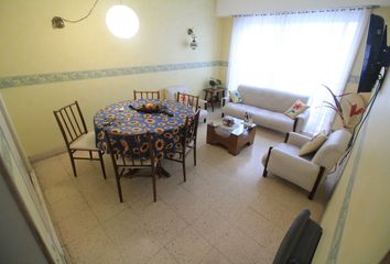 Departamento en  Av. Colón 1800, B7600fxx Mar Del Plata, Provincia De Buenos Aires, Argentina