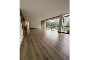Apartamento en Carrera 30, Comuna 14 - El Poblado, Perímetro Urbano Medellín, Medellín, Valle De Aburrá, Antioquia, Rap Del Agua Y La Montaña, 050022, Colombia