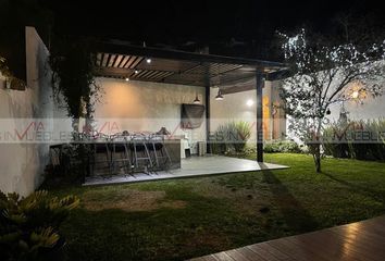 Casa en  Calle Caucaso, Ciudad Santa Catarina, Santa Catarina, Nuevo León, 66196, Mex