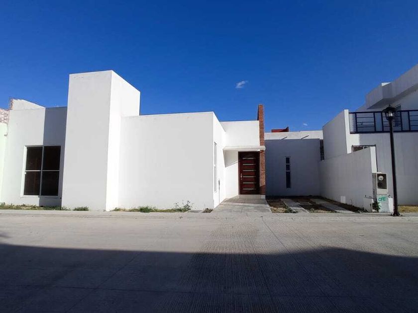 venta Casa en Lomas de San Juan Sección Campestre, San Juan del Río,  Querétaro (352372--277)