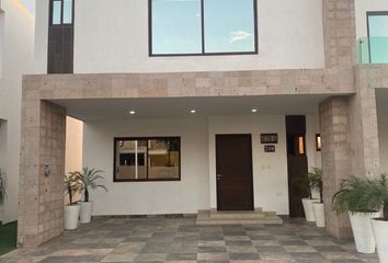 Casa en  Calle Misión San Juan, Fraccionamiento Las Misiones, Mazatlán, Sinaloa, 82133, Mex