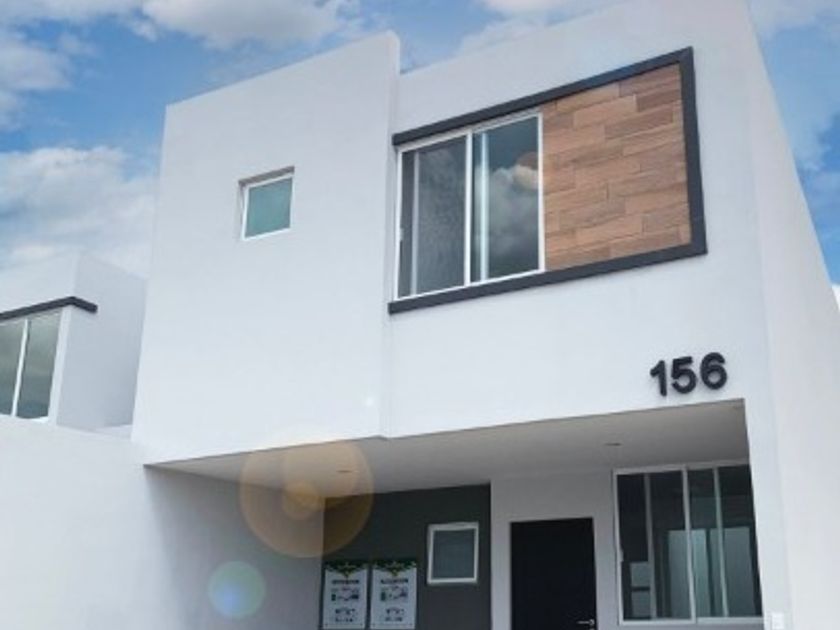 venta Casa en Fraccionamiento Residencial del Parque, Ciudad de  Aguascalientes (429698--485)