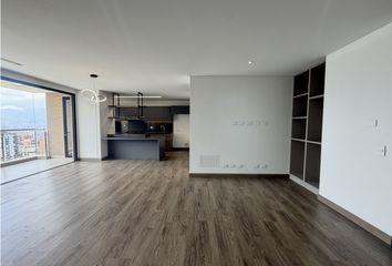 Apartment for rent in Aguacatala, Medellín