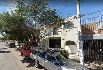 5 casas en remate bancario en venta en Los Girasoles, Zapopan, Zapopan -  