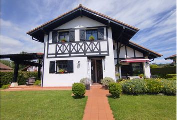 Chalet en  Mollaneda, Cantabria