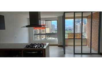 Apartamento en  Poblado, Medellín