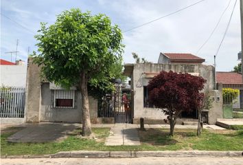 Casa en  Isidro Casanova, La Matanza