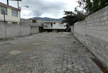 Terreno Comercial en  Joaquín Mancheno Esquina, Quito 170144, Ecuador