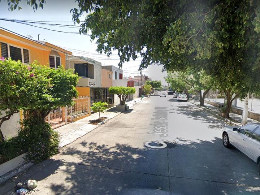 venta Casa en Jardines de La Paz, Guadalajara, Guadalajara, Jalisco  (2_43_83854282_4719889)