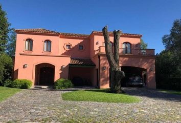 Casa en  Loma Verde, Escobar, Buenos Aires, Arg