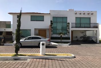 Casa en condominio en  Boulevard Sor Juana Inés De La Cruz, Unidad Hab Andrés Molina Enríquez, Metepec, México, 52149, Mex