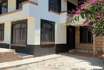 Casa en  Calle Juventino Rosas 4-19, Barrio Tlacateco, Tepotzotlán, México, 54605, Mex