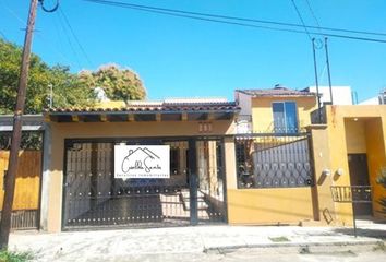 Casa en  Cruz De Comala, Villa De Álvarez