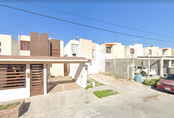 Casa en  Calle Varsovia, Fracc Hacienda Las Fuentes Iv, Reynosa, Tamaulipas, 88610, Mex