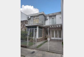 Casa en  Villa Sarmiento, Partido De Morón