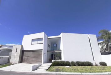 Casa en  Colegio Carol Baur, Boulevard Misión De San Francisco, Fraccionamiento Jurica Acueducto, Querétaro, 76230, Mex