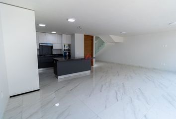 Casa en condominio en  Avenida Paseo Del Anochecer, Zapopan, Jalisco, 45019, Mex