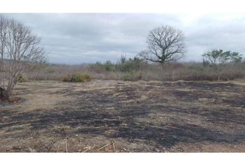 Terreno Comercial en  Montecristi