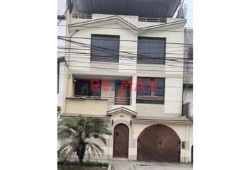 Casa en  Calle Wilfredo Torres Ortega 964, Trujillo, La Libertad, 13001, Per