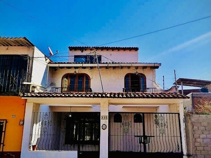 venta Casa en Versalles, Puerto Vallarta, Puerto Vallarta (EB-HH5925s)-  