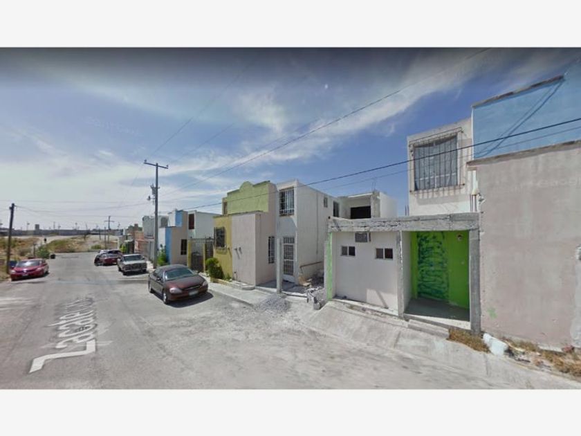 venta Casa en Ferrocarril Zona Centro, Reynosa (MX22-MI4100)