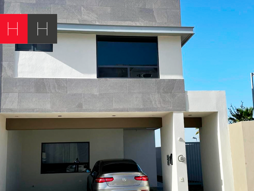 venta Casa en Paseo de Cumbres, Monterrey (EB-LP6225s)