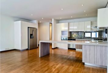 Apartment for rent in Antiguo Country, Bogotá
