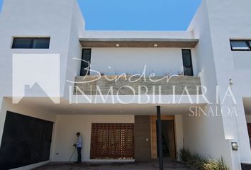 Casa en condominio en  Calle Paseo Germanías, Residencial Portal De Hierro, Ahome, Sinaloa, 81271, Mex