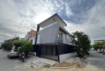 Casa en Ciudad 2000, Cali