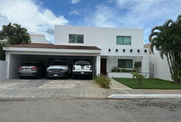 Casa en  Calle 12 140-148, Fraccionamiento Montecristo, Mérida, Yucatán, 97133, Mex