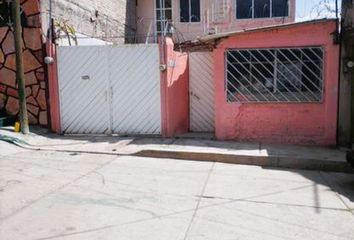 Casa en  Lomas De Atlipac, La Paz, Estado De México