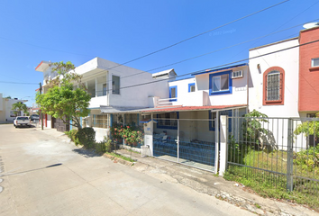 Casa en  Calle A Giorgana, Fraccionamiento Oropeza, Centro, Tabasco, 86030, Mex