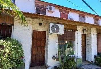Casa en  Cuba 601-699, Villa Luzuriaga, La Matanza, B1754, Buenos Aires, Arg