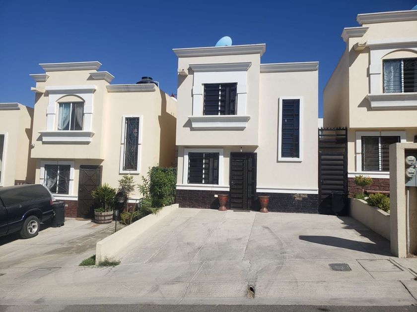 venta Casa en Residencial Verona, Tijuana (EB-LG3189s)