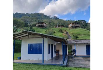 Casa en  Alejandría, Antioquia
