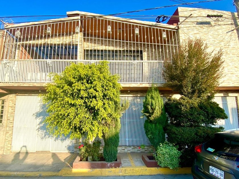 renta Casa en Chalco de Díaz Covarrubias Centro, Chalco (EB-MN8098r)-  