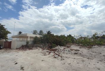 Lote de Terreno en  Pueblo Chuburna Puerto, Progreso, Yucatán