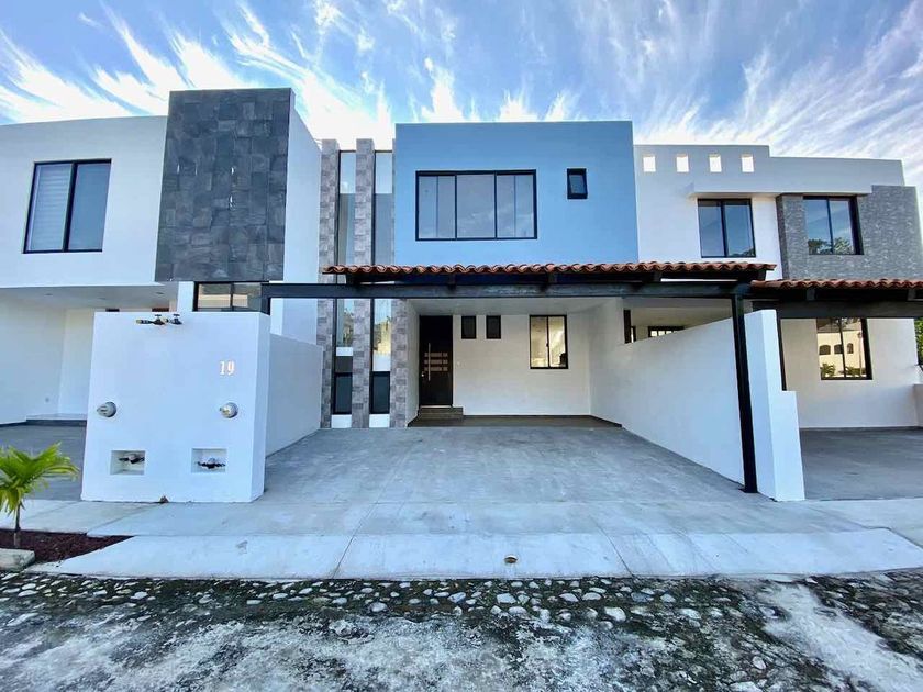 venta Casa en Club Santiago, Manzanillo (EB-JJ0528s)