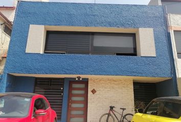Casa en  Ciudad Satélite, Naucalpan De Juárez