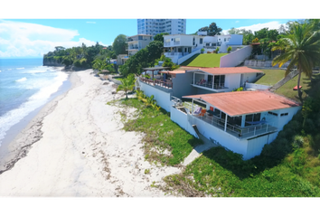 VENTA DE CASA  FRENTE AL MAR - PLAYA CORONA A 20 Mts DEL MAR