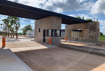 Lote de Terreno en  Carretera Cheumán-cholul, Tixcuytún, Mérida, Yucatán, 97305, Mex