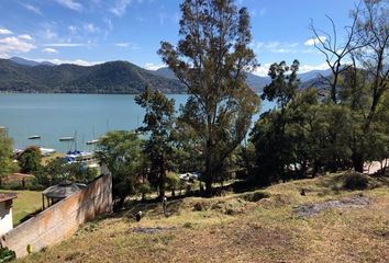 Lote de Terreno en  Carretera Valle De Bravo Colorines, Valle De Bravo, México, Mex