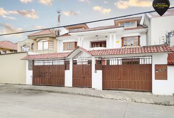 Casa en  Baños, Cuenca